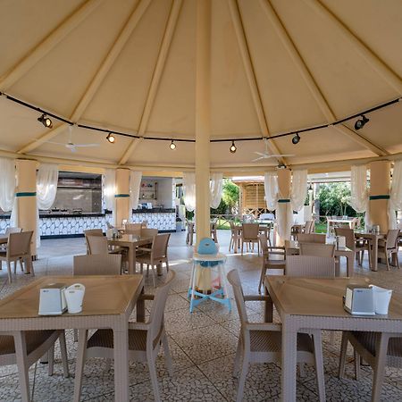Palmeras Beach Hotel Payallar Bagian luar foto